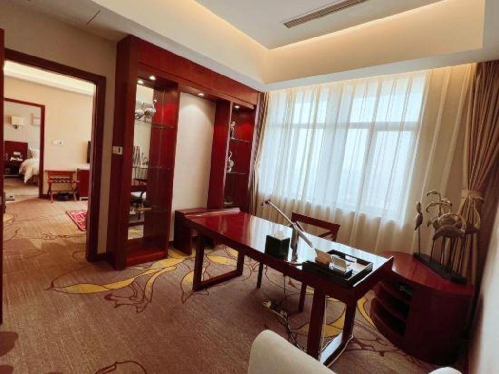 Qingdao Blue Horizon Hotel Licang Kültér fotó